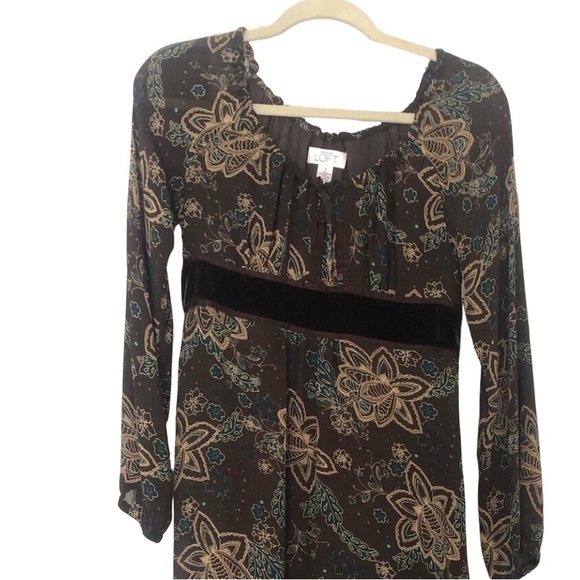 Vintage Ann Taylor Loft dress, flower pattern with velvet trimming, size 0. - Picture 2 of 6